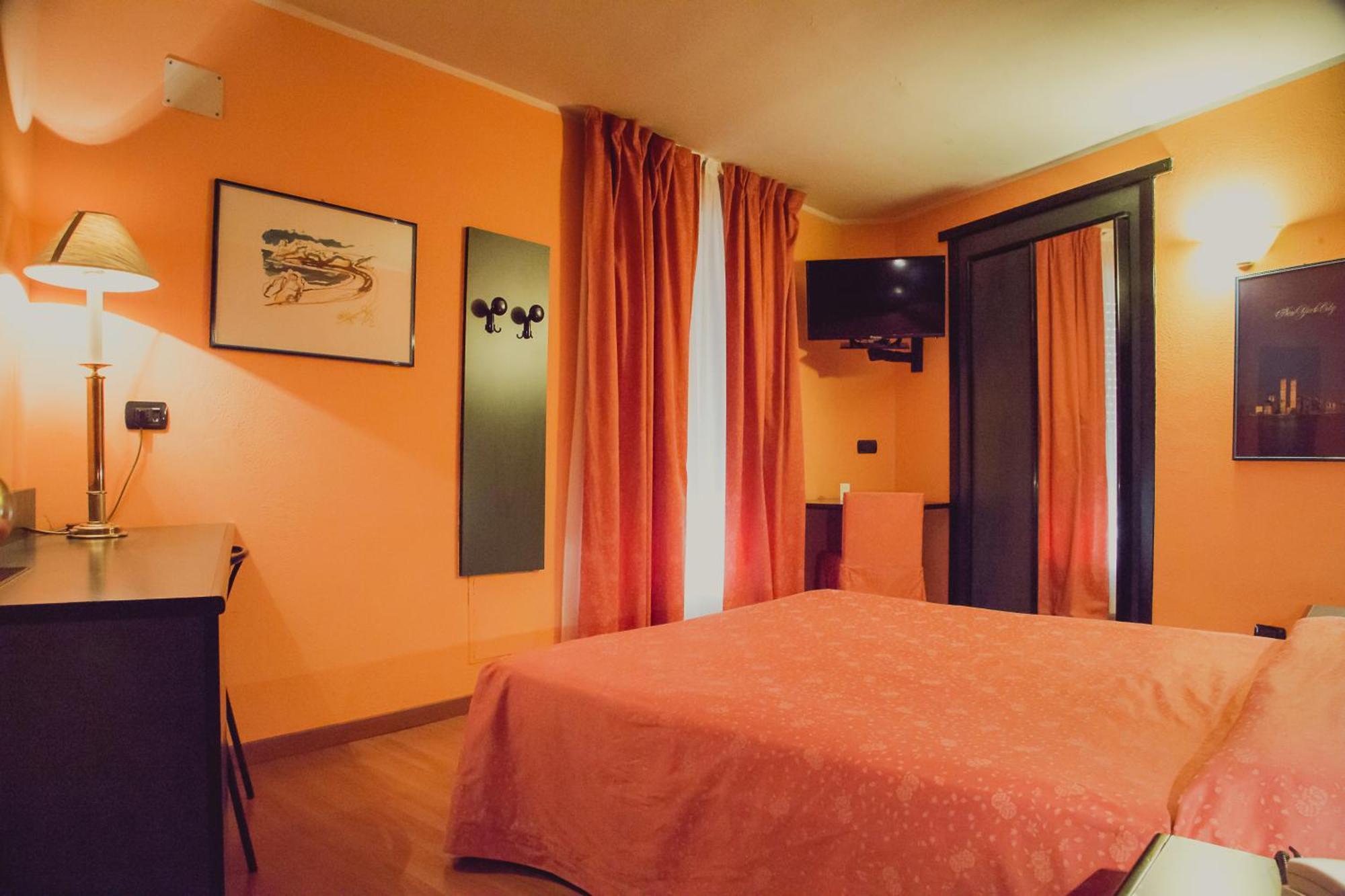 Hotel Rainero Asti Exterior photo