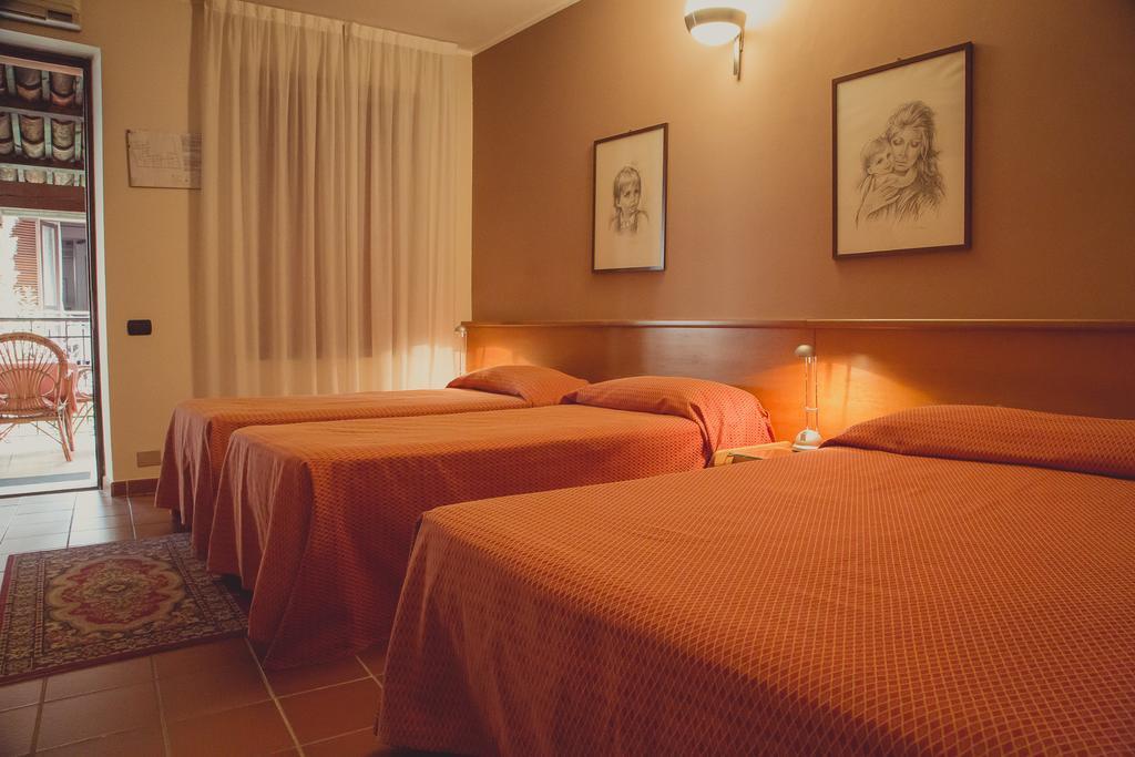 Hotel Rainero Asti Exterior photo